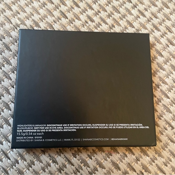 Shaina B Cosmetics Miami Mini Palette - Blush and Highlight - brand new - Picture 4 of 6